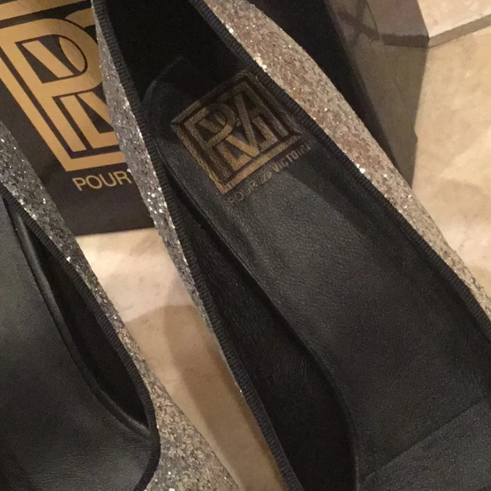 🎊👠HP Pour La Victoire Sky High Silver Heels